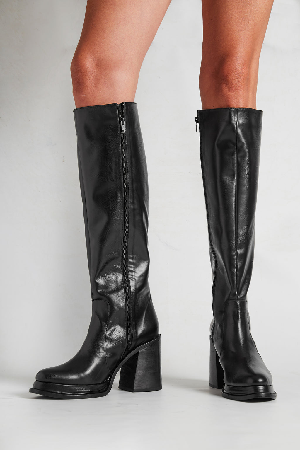 Botas Lojas Sintético (2x1)