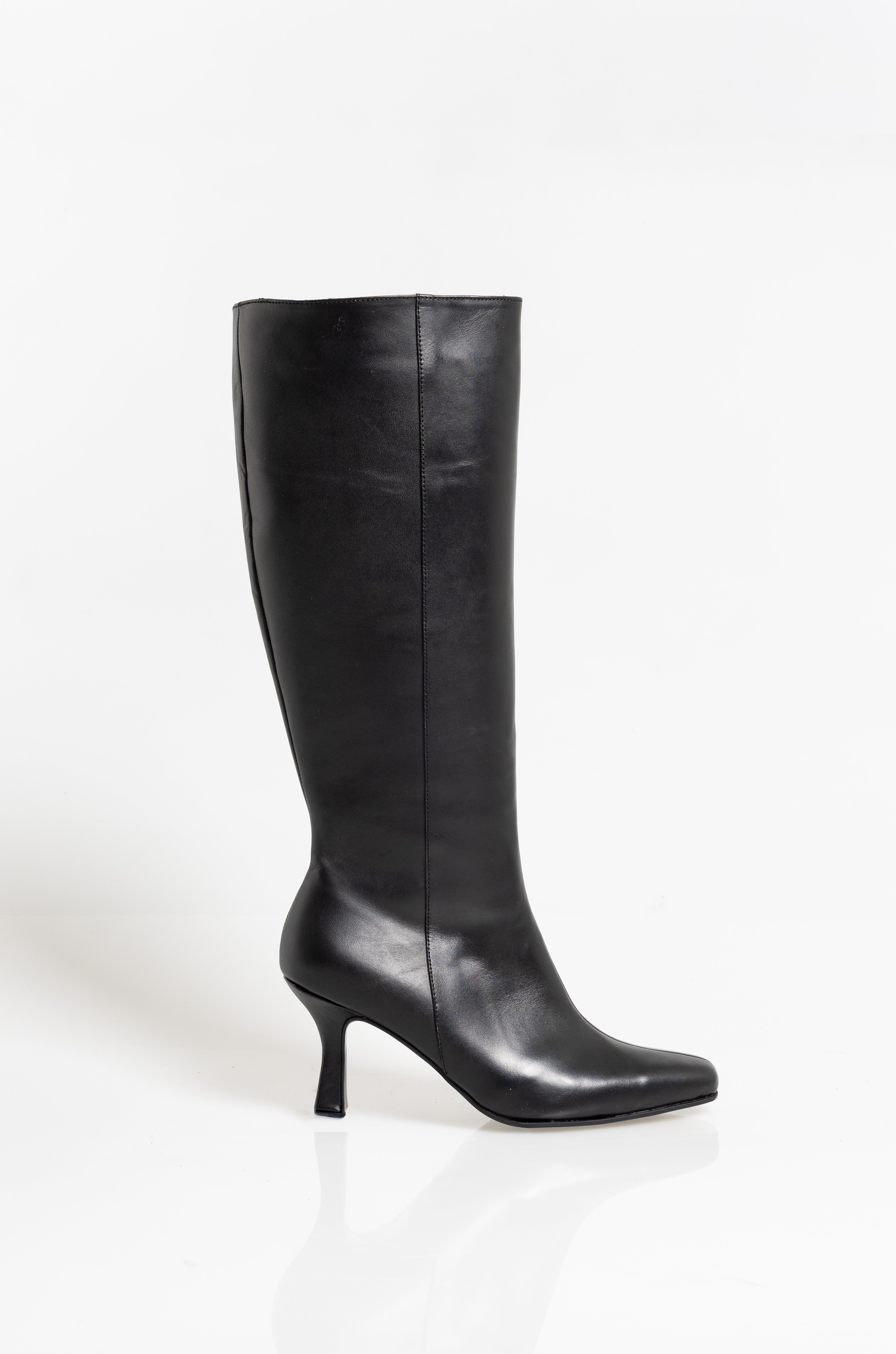 Botas Logan Cuero PRE VENTA