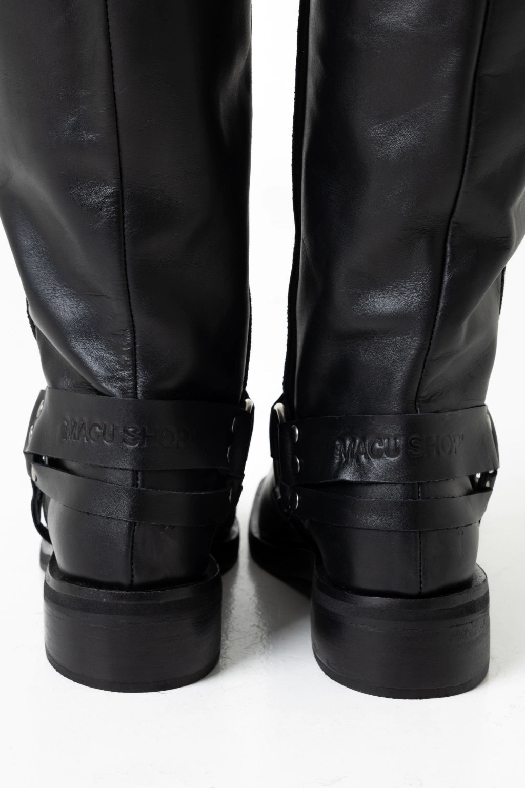 Botas Agoura Negras Cuero